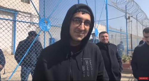Bairam Mamedov after being pardoned. Screenshot from Youtube video posted by MeydanTV, https://www.youtube.com/watch?v=SLRlTINa17c Bairam Mamedov after being pardoned. Screenshot from Youtube video posted by MeydanTV, https://www.youtube.com/watch?v=SLRlTINa17c