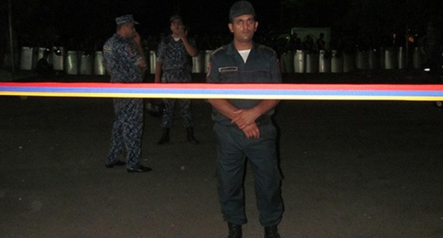 Policemen in Armenia. Photo by Tigran Petrosyan for the Caucasian Knot