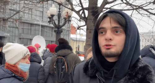 Said-Mukhammad Djumaev at a rally in support of Alexei Navalny held on January 23. Screenshot of the video by Anews https://www.youtube.com/watch?v=Xtasot6gdA4 Said-Mukhammad Djumaev at a rally in support of Alexei Navalny held on January 23. Screenshot of the video by Anews https://www.youtube.com/watch?v=Xtasot6gdA4