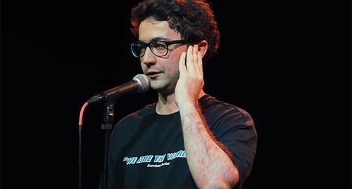 Idrak Mirzalizade. Screenshot of the video by the Stand-Up Club #1
https://www.youtube.com/watch?v=el5RRECNAdI