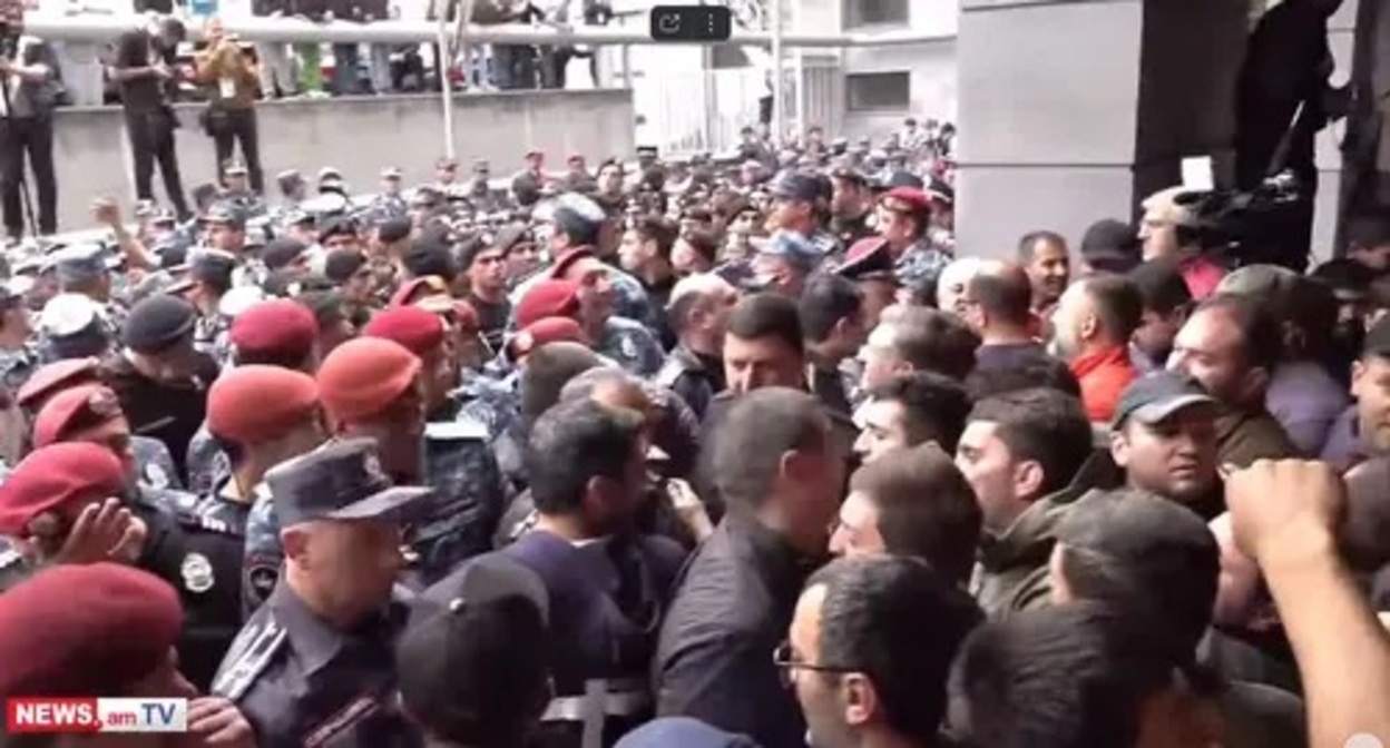 Rally in Yerevan. Image made from video posted by NEWS AM: https://www.youtube.com/watch?v=L3eU-kSex74 Rally in Yerevan. Image made from video posted by NEWS AM: https://www.youtube.com/watch?v=L3eU-kSex74