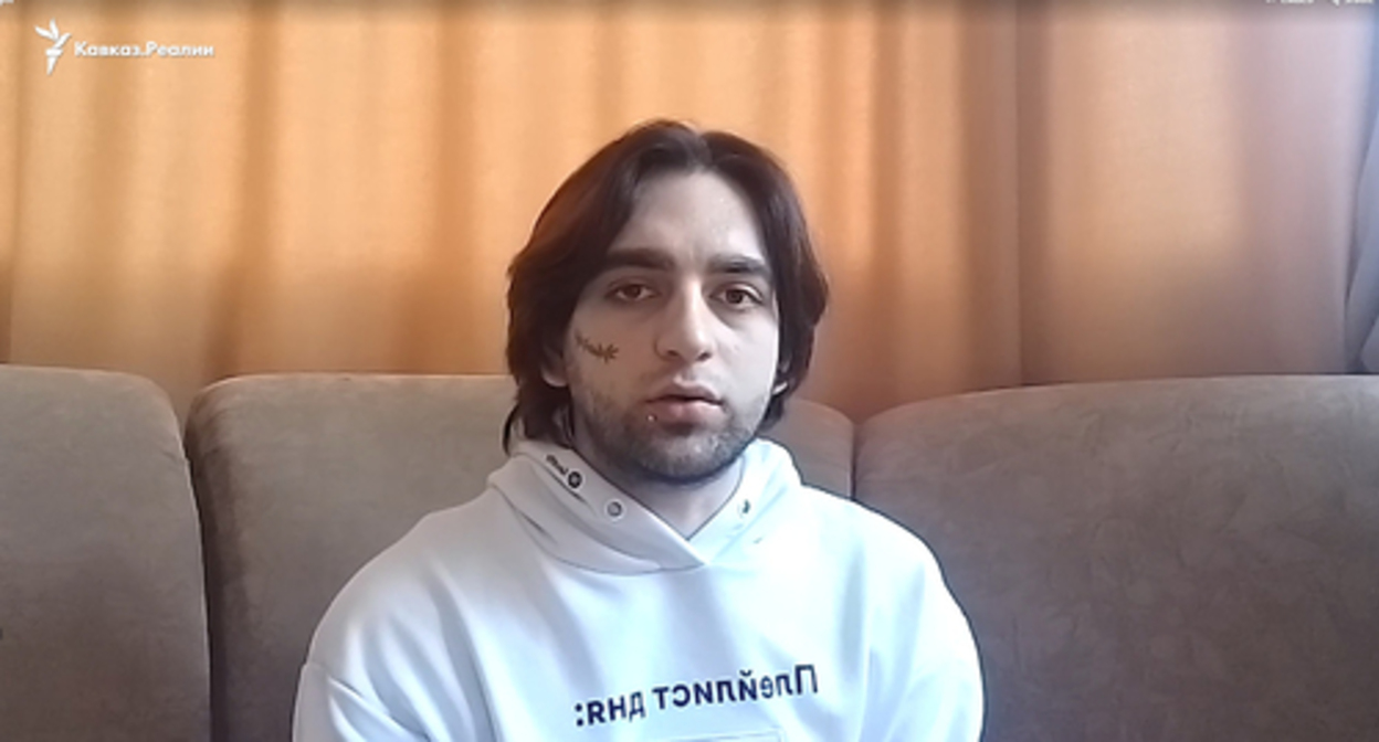 Magomed Askhabov. Screenshot of the video by the "Kavkaz.Realii" https://d19wbtacbn3uyf.cloudfront.net/a/podveshivali-za-ruki-izgonyali-dzhinna-istoriya-magomeda-kotorogo-lechili-ot-gomoseksualjnosti-v-rehab-tsentre-v-dagestane/31941445.html Magomed Askhabov. Screenshot of the video by the "Kavkaz.Realii" https://d19wbtacbn3uyf.cloudfront.net/a/podveshivali-za-ruki-izgonyali-dzhinna-istoriya-magomeda-kotorogo-lechili-ot-gomoseksualjnosti-v-rehab-tsentre-v-dagestane/31941445.html