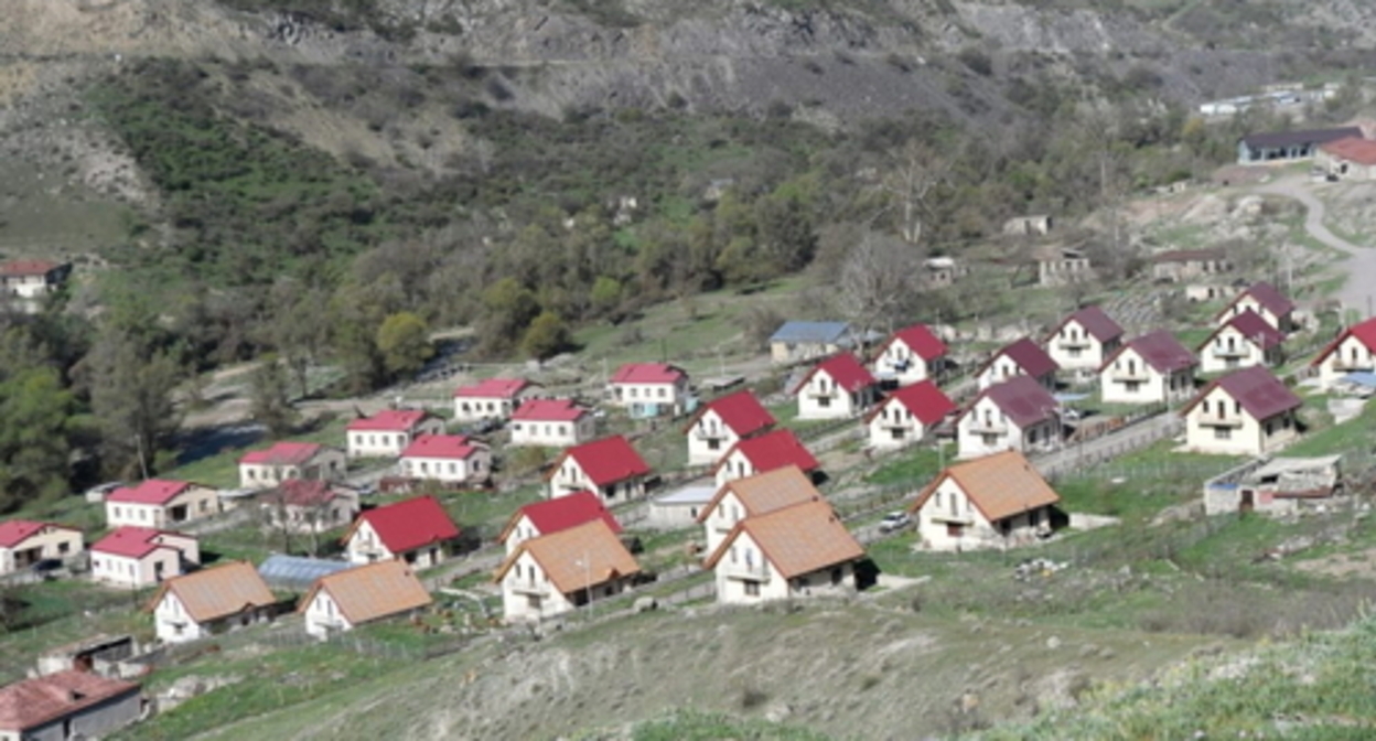 Akhavno, photo: Ավետիսյան91, https://commons.wikimedia.org/w/index.php?curid=119853128 Akhavno, photo: Ավետիսյան91, https://commons.wikimedia.org/w/index.php?curid=119853128