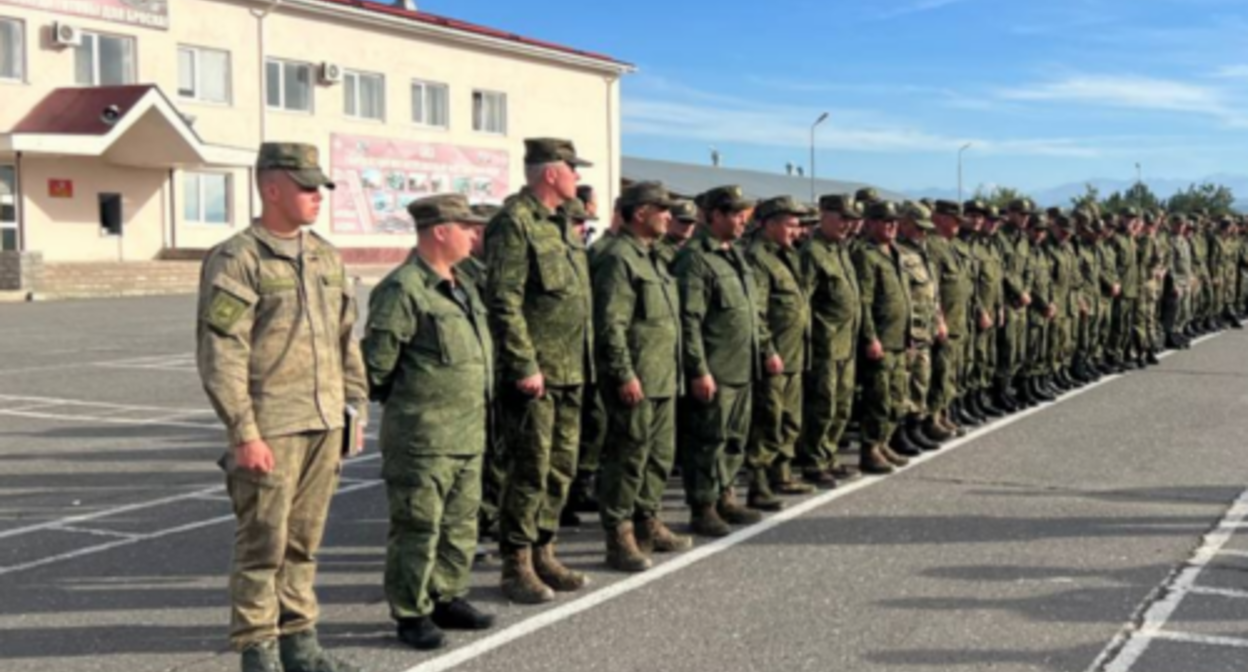 Those mobilized from Kabardino-Balkaria. Photo posted on Kazbek Kokov's Telegram channel on September 27 https://t.me/Kokov_Kazbek/1066 Those mobilized from Kabardino-Balkaria. Photo posted on Kazbek Kokov's Telegram channel on September 27 https://t.me/Kokov_Kazbek/1066