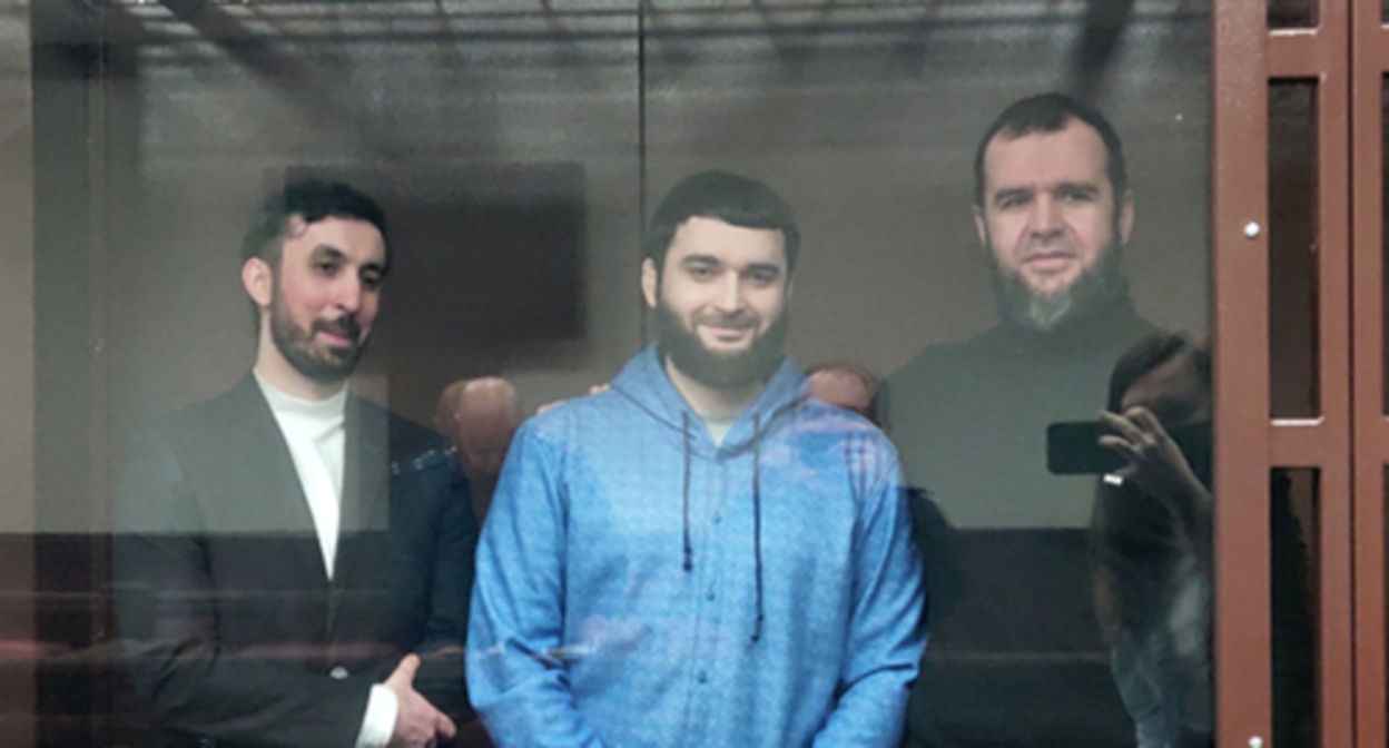 Kemal Tambiev, Abdulmumin Gadjiev, and Abubakar Rizvanov in the courtroom, 2021. Photo by Konstantin Volgin for the "Caucasian Knot" Kemal Tambiev, Abdulmumin Gadjiev, and Abubakar Rizvanov in the courtroom, 2021. Photo by Konstantin Volgin for the "Caucasian Knot"