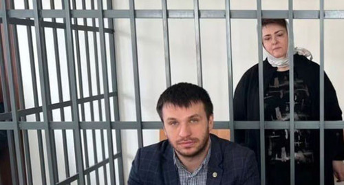 Advocate Alexander Nemov and Zarema Musaeva in the courtroom. Photo: https://theins.ru/news/263135 Advocate Alexander Nemov and Zarema Musaeva in the courtroom. Photo: https://theins.ru/news/263135