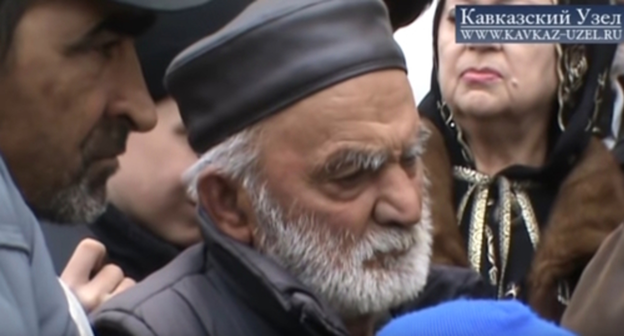 Residents of the village of Irganai of the Untsukul District holding a rally with a demand to speed the payment of compensation for the flooded land. Dagestan, March 5, 2014. Screenshot of the video https://www.youtube.com/watch?v=aIbW-mNGJBM Residents of the village of Irganai of the Untsukul District holding a rally with a demand to speed the payment of compensation for the flooded land. Dagestan, March 5, 2014. Screenshot of the video https://www.youtube.com/watch?v=aIbW-mNGJBM