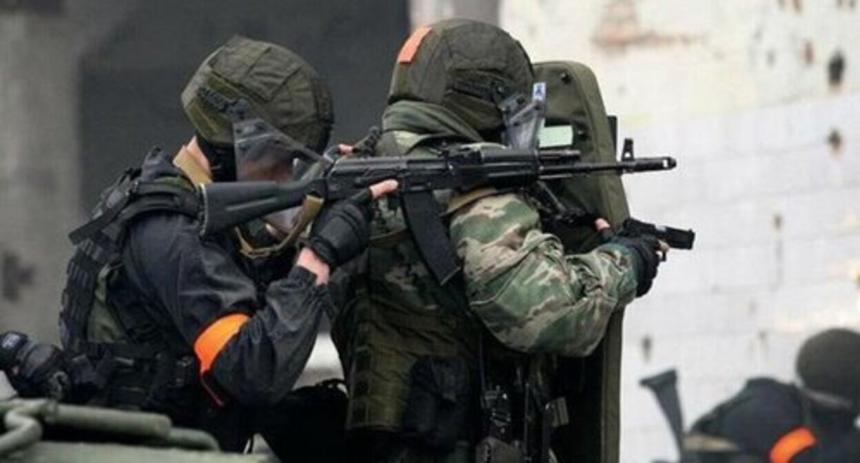 Law enforcers. Photo: https://gazetaingush.ru/news/v-nazrani-otmenen-rezhim-kto Law enforcers. Photo: https://gazetaingush.ru/news/v-nazrani-otmenen-rezhim-kto