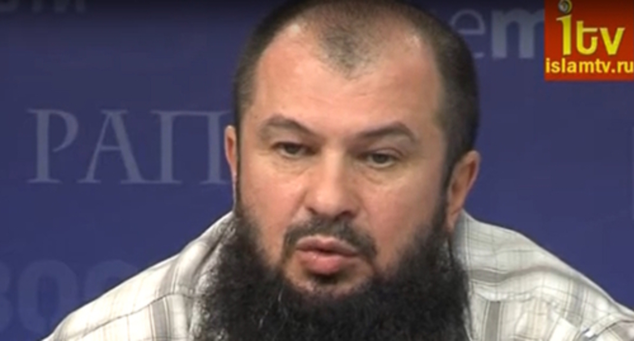 Aslambek Ezhaev, screenshot of the video https://www.youtube.com/watch?v=Zawd7hdCxG8 Aslambek Ezhaev, screenshot of the video https://www.youtube.com/watch?v=Zawd7hdCxG8