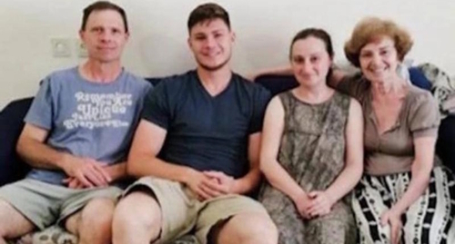 (From left to right) Vitaly, Alexander, Elena Trufanova, Irina Tatti, bloknot-rostov.ru (From left to right) Vitaly, Alexander, Elena Trufanova, Irina Tatti, bloknot-rostov.ru