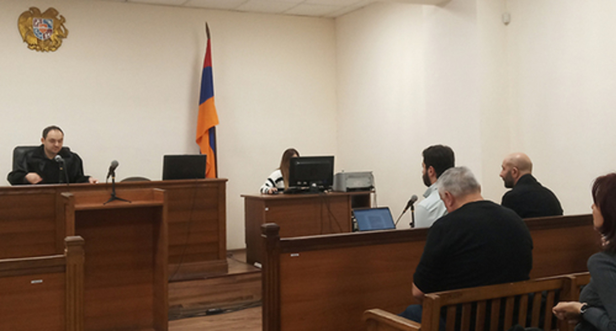 The session of the court in Yerevan on the case of Salman Mukaev. Photo by the "Caucasian Knot" correspondent The session of the court in Yerevan on the case of Salman Mukaev. Photo by the "Caucasian Knot" correspondent