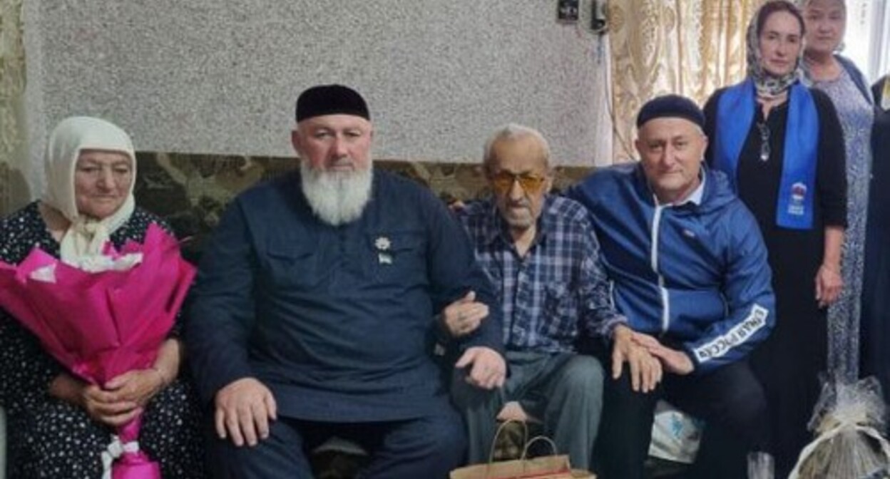 A Chechen family. Photo: Grozny Inform https://www.grozny-inform.ru/ A Chechen family. Photo: Grozny Inform https://www.grozny-inform.ru/