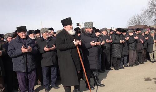 The village of Samashki, Achkhoi-Martan District, has hosted a reconciliation ceremony of the blood feud families. Photo: Grozny Inform https://www.grozny-inform.ru/news/society/158231/ The village of Samashki, Achkhoi-Martan District, has hosted a reconciliation ceremony of the blood feud families. Photo: Grozny Inform https://www.grozny-inform.ru/news/society/158231/