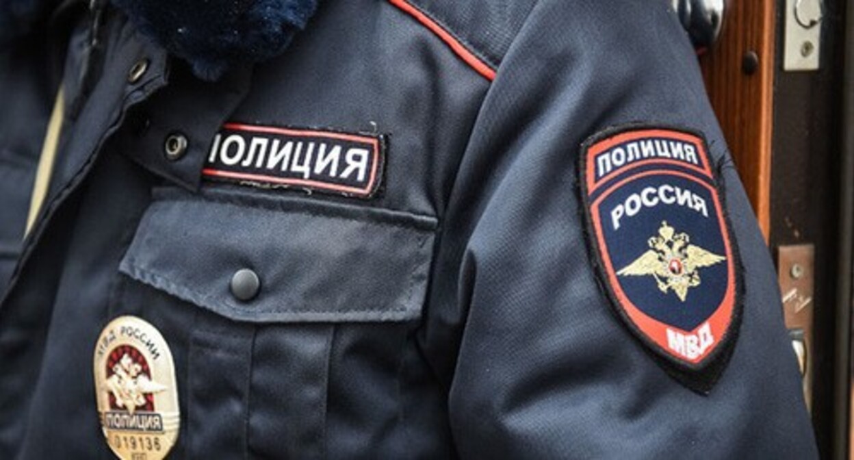 A law enforcer. Photo by Yelena Sineok, Yuga.ru A law enforcer. Photo by Yelena Sineok, Yuga.ru