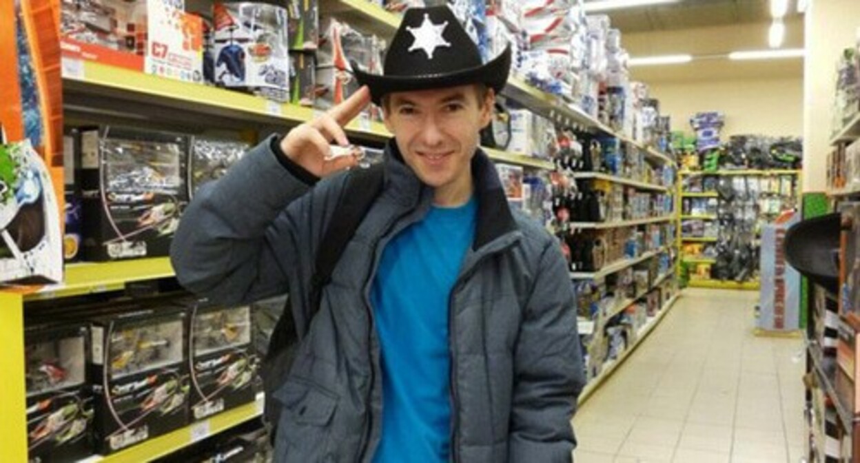 Dmitry Setrakov. Photo https://sotavision.world/mobilizovannogo-zaderzhannogo-v-armenii-za-samovolnoe-ostavlenie-chasti-deportirovali-v-rossiyu/ Dmitry Setrakov. Photo https://sotavision.world/mobilizovannogo-zaderzhannogo-v-armenii-za-samovolnoe-ostavlenie-chasti-deportirovali-v-rossiyu/