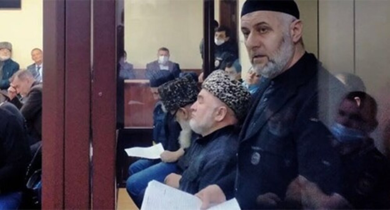 The Ingush activists (Barakh Chemurziev is in the foreground) in a courtroom. Photo by the "Caucasian Knot" correspondent The Ingush activists (Barakh Chemurziev is in the foreground) in a courtroom. Photo by the "Caucasian Knot" correspondent