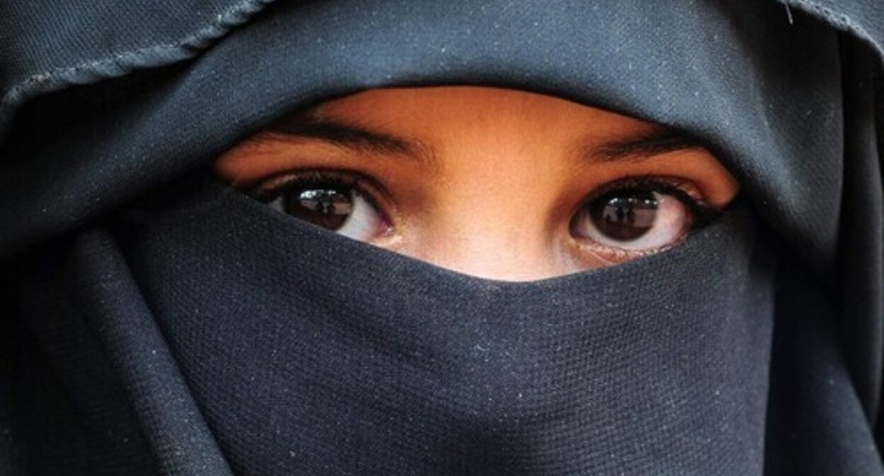 Niqab. Photo: osnova.news https://osnova.news/n/25479/ Niqab. Photo: osnova.news https://osnova.news/n/25479/