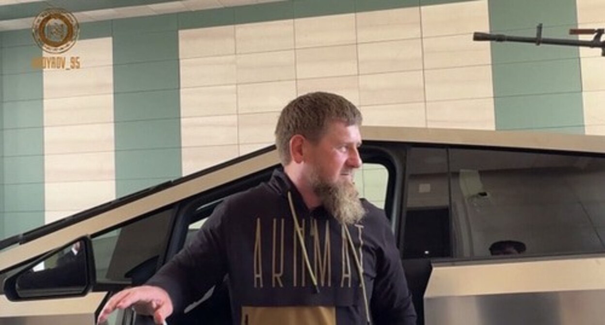Ramzan Kadyrov at the background of a Tesla Cybertruck, screenshot of a photo posted on Kadyrov's Telegram channel https://t.me/RKadyrov_95 Ramzan Kadyrov at the background of a Tesla Cybertruck, screenshot of a photo posted on Kadyrov's Telegram channel https://t.me/RKadyrov_95