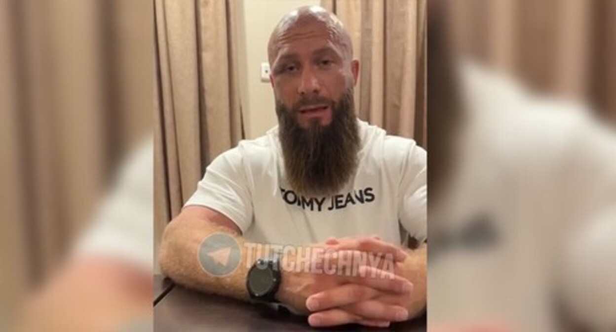 A resident of Dagestan recorded a video with the apologies to Ramzan Kadyrov. Screenshot of a video https://t.me/chattutchechnya/836198 A resident of Dagestan recorded a video with the apologies to Ramzan Kadyrov. Screenshot of a video https://t.me/chattutchechnya/836198
