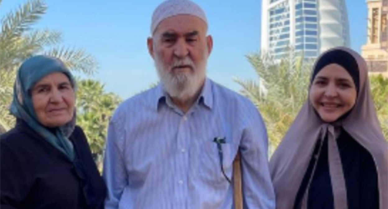 The parents and sister of Abubakar Rizvanov. Screenshot of a photo posted on Zumrud Rizvanova's Telegram channel on February 21, 2023 https://t.me/rizvanova/738 The parents and sister of Abubakar Rizvanov. Screenshot of a photo posted on Zumrud Rizvanova's Telegram channel on February 21, 2023 https://t.me/rizvanova/738