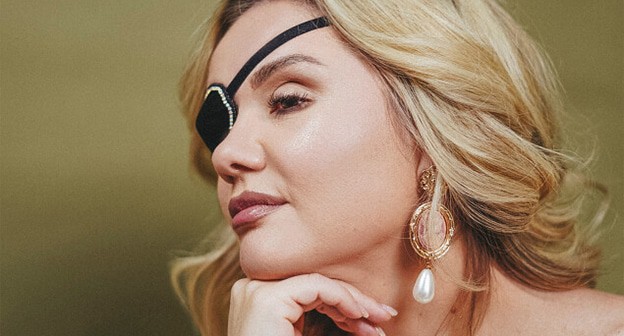 Ksenia Dushanova. Photo: https://holod.media/2025/03/07/moj-byvshij-vybil-mne-glaz/ included into the register of foreign agents