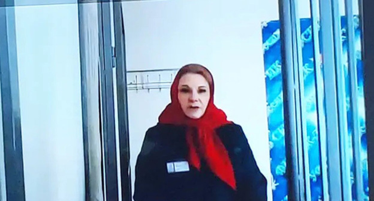 Anna Safronova at a court session via videoconference. Screenshot of a video posted on the website that collects information on the criminal cases initiated against Russian Jehovah's Witnesses* Anna Safronova at a court session via videoconference. Screenshot of a video posted on the website that collects information on the criminal cases initiated against Russian Jehovah's Witnesses*