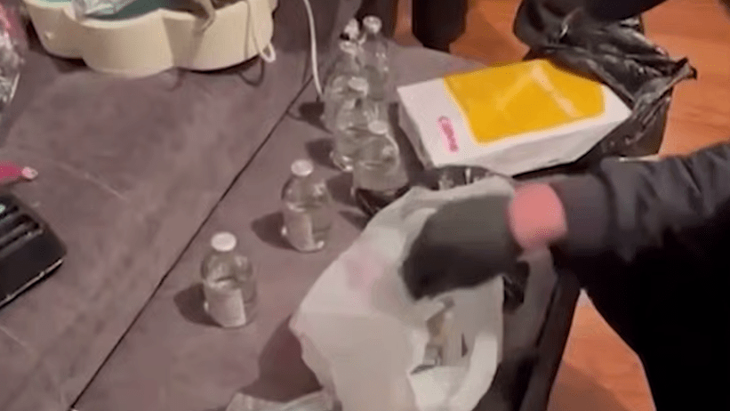 The law enforcement bodies have reported about the components of an explosive device seized in Khasavyurt. A frame from the video by PBK “Dagestan” from May 2, 2025,
https://t.me/RGVKDAGESTAN/37719.
The law enforcement bodies have reported about the components of an explosive device seized in Khasavyurt. A frame from the video by PBK “Dagestan” from May 2, 2025,
https://t.me/RGVKDAGESTAN/37719.