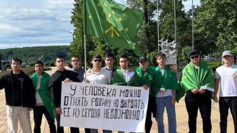 Participants in the march in Nalchik. May 25, 2025. Photo by Martin Kochesoko** https://memorialcenter.org/* Participants in the march in Nalchik. May 25, 2025. Photo by Martin Kochesoko** https://memorialcenter.org/*