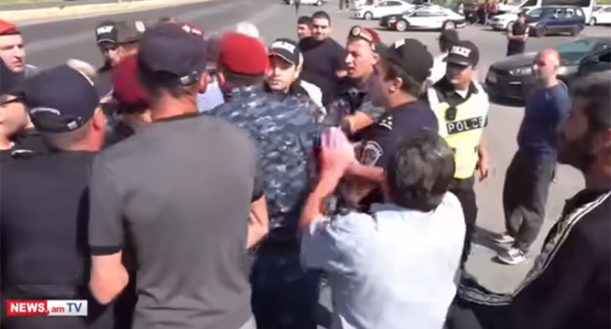 Villagers’ protest of in Armenia, June 16, 2025: screenshot of the video by the “News am TV”.