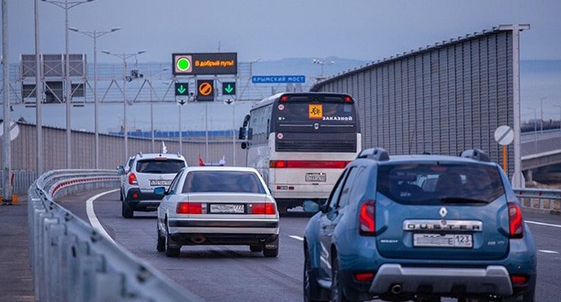 Cars on the Crimean Bridge. Photo: https://mintrans.gov.ru