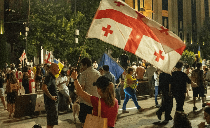 Protesters at the Georgian Parliament. Screenshot of a photo by Publika from 23.08.25, https://www.facebook.com/photo?fbid=1530950884971123&set=pcb.1530950928304452 (the activities of Meta, the company that owns the social network, are banned in Russia).