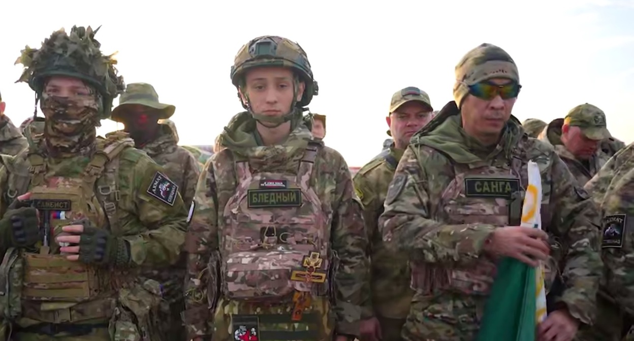 Fighters from the new group sent from Grozny on October 24. Video still from Ramzan Kadyrov / Telegram