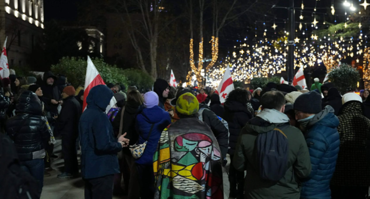 Protesters in Tbilisi. Screenshot from Publika photo from December 29, 2025, https://www.facebook.com/photo/?fbid=1641725170560360&set=a.715406393192247 (Meta, the company that owns the social network, is banned in Russia).