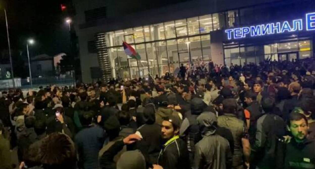 Unrest in Makhachkala. October 2023. Photo: https://xakac.info/