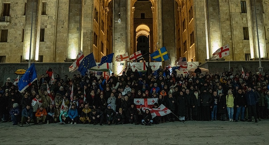 Protesters outside the Georgian Parliament, February 3, 2026. Photo: Alexander Keshelashvili / Publika
