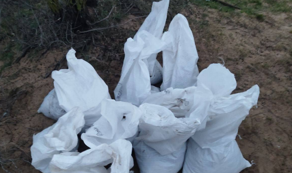 Collected bags of fuel oil. Screenshot from the "Network, Sieve, Shovel" headquarters, February 7, 2026, https://t.me/setisitolopata/2512