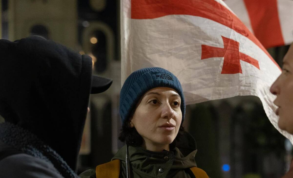 Protesters on Rustaveli Avenue. Photo: Mariam Dzidzaria / Netgazeti
