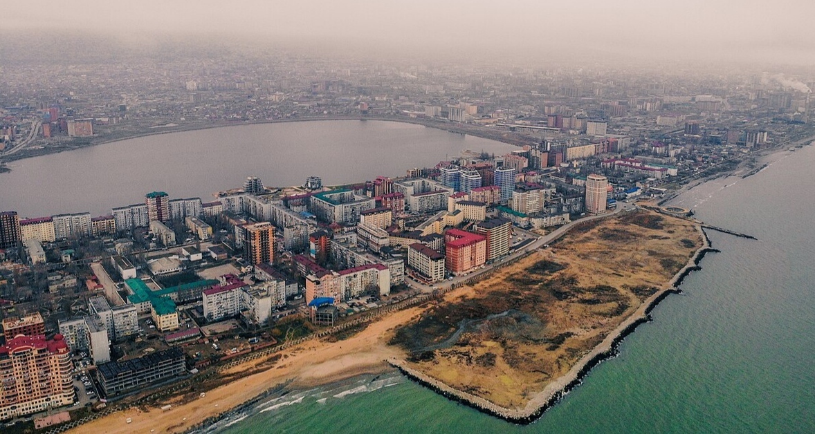 Makhachkala. Photo: Suleymannabiev, CC BY-SA 4.0, https://commons.wikimedia.org/w/index.php?curid=90865842