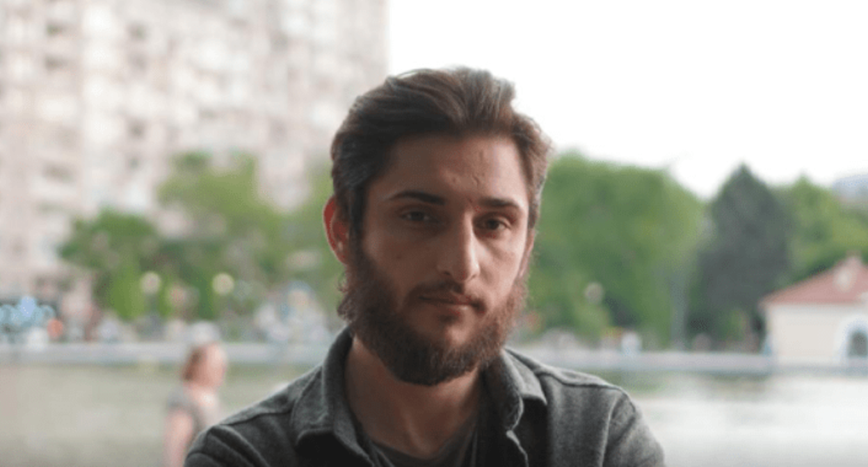 Nurlan Gahramanly. Photo from the Meydan TV website https://www.meydan.tv/ru/article/po-delu-mejdan-tv-zaderzhan-zhurnalist-nurlan-libre/