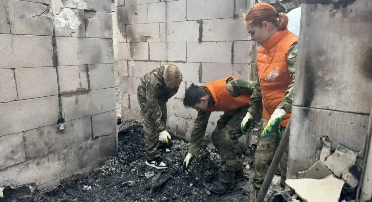 A house damaged by a drone attack. Photo from the Novorossiysk mayor's Telegram channel: https://t.me/kravchenko_glava_nvrsk/14665