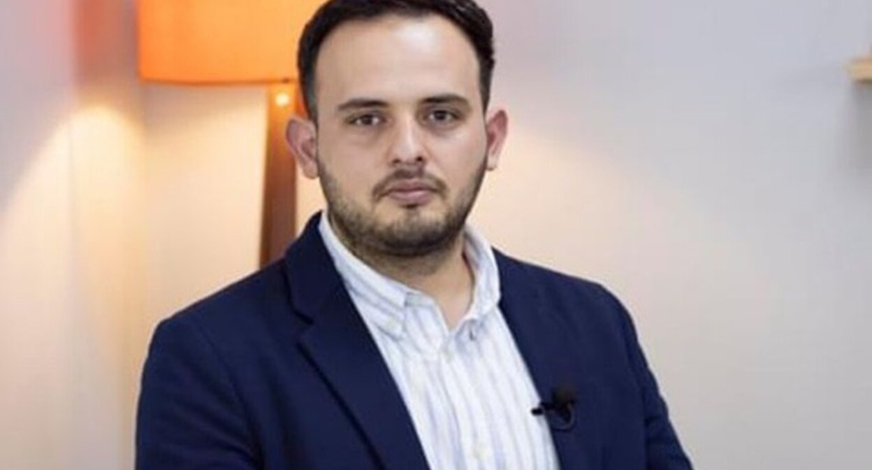 Farid Mehralizade. Photo: https://yenixeber.az/ferid-mehralizade-saxlanilib-din-den-aciqlama-114522