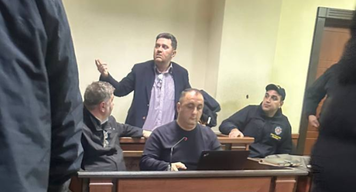 Still from former Georgian Defense Minister Bacho Akhalaia's testimony at a court hearing in Tbilisi. Photo: TV Pirveli /https://tvpirveli.ge/ka/siaxleebi/sazogadoeba/122905-ivanishvili-aris-dasamkhobi-bacho-akhalaias-sitkva-sasamartlo-skhdomaze?