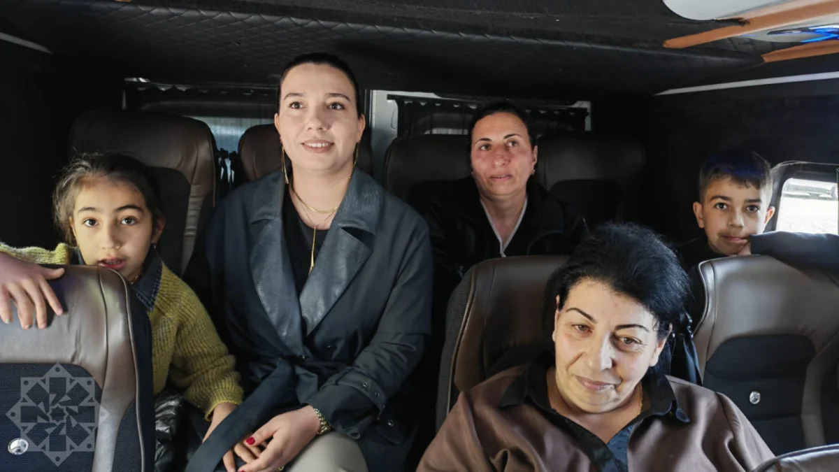 Footage of the return of 27 Azerbaijani families to Kalbajar. Photo: Azertac / https://azertag.az/ru/xeber/gruppa_pereselencev_pribyla_v_gorod_kyalbadzhar__obnovleno_video-4101463