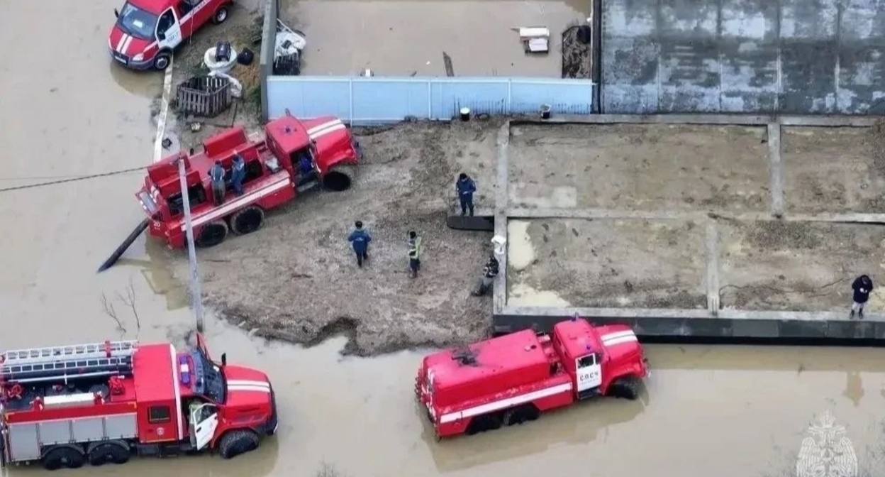 Rescue equipment in the flooded area. Photo: Ministry of Emergency Situations for Dagestan https://t.me/mchsdagestan/16950
