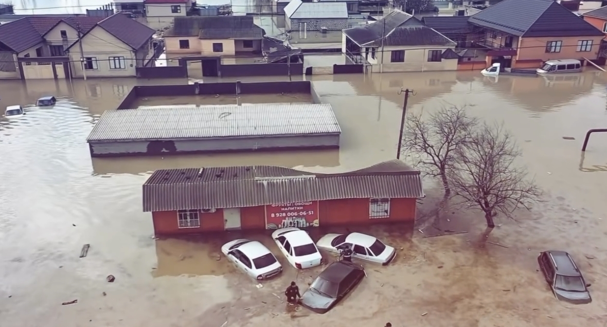 The aftermath of the flood in the village of Adilyotar in the Khasavyurt district. Still from has.info video