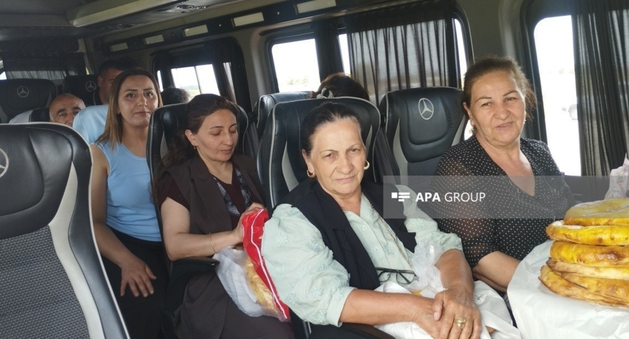 Former internally displaced persons. May 16, 2026. Photo: APA https://ru.apa.az/sotsium/gruppy-pereselencev-pribyli-v-ryad-sel-xodzalinskogo-raiona-foto-obnovleno-651473 Former internally displaced persons. May 16, 2026. Photo: APA https://ru.apa.az/sotsium/gruppy-pereselencev-pribyli-v-ryad-sel-xodzalinskogo-raiona-foto-obnovleno-651473