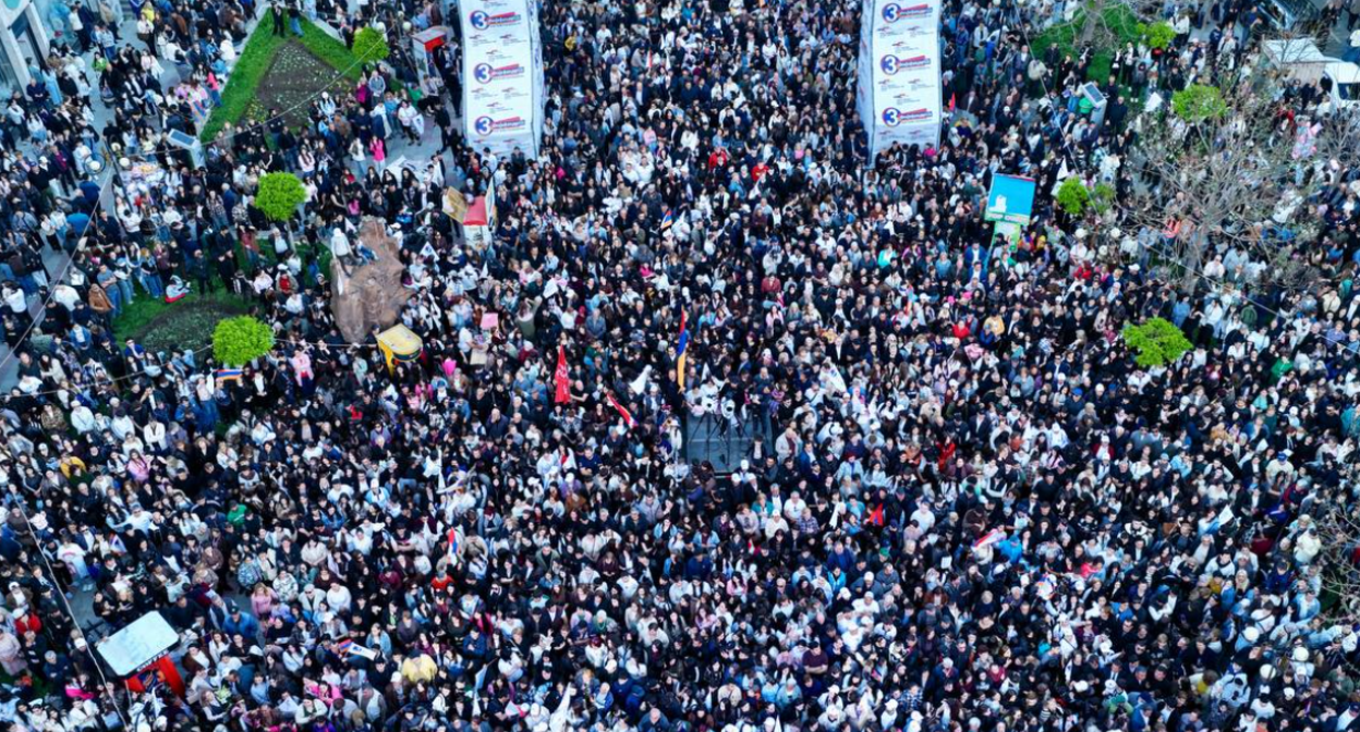 Participants in the "Strong Armenia" rally in Vanadzor. Screenshot from Samvel Karapetyan's Facebook page* https://www.facebook.com/photo?fbid=122178583442928913&set=a.122095132658928913