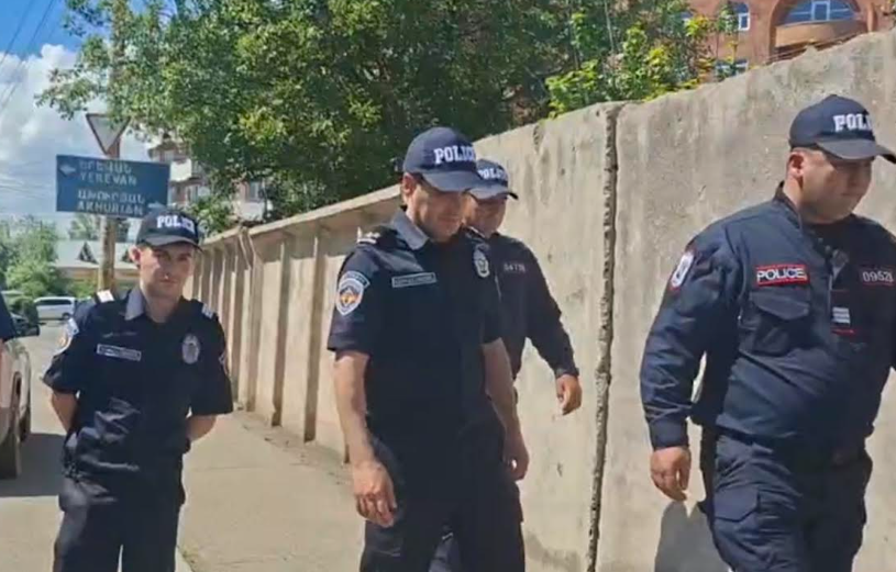 Security forces on the streets of Gyumri. Photo by a "Caucasian Knot" correspondent. Security forces on the streets of Gyumri. Photo by a "Caucasian Knot" correspondent.