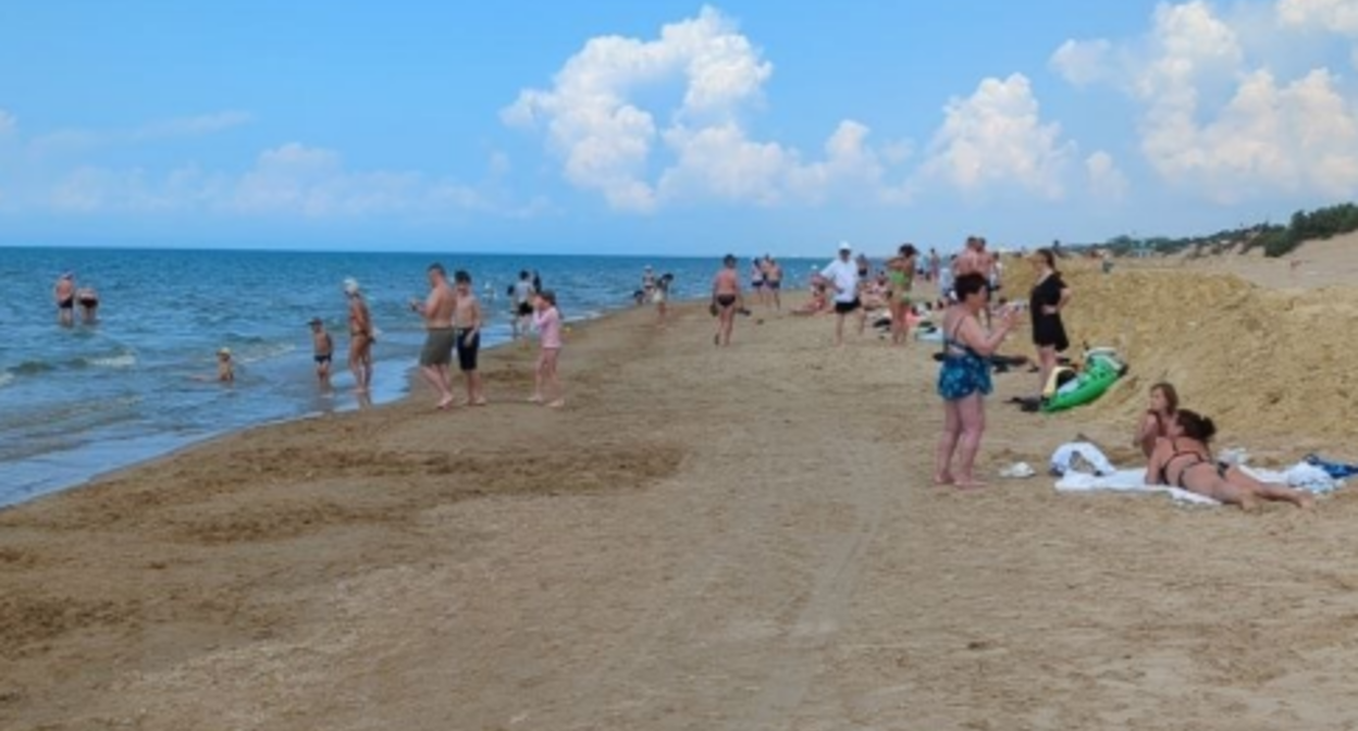 Beach in Dzhemete. Screenshot of a photo from Andrey Makovozov’s Telegram channel from 06/10/26, https://t.me/makovozovy/61582 Beach in Dzhemete. Screenshot of a photo from Andrey Makovozov’s Telegram channel from 06/10/26, https://t.me/makovozovy/61582