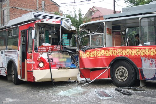 Photo of trolleybuses in the Makhachkala bus depot. Photo: Dagpravda / https://dagpravda.ru/obshestvo/krizis-mahachkalinskogo-trollejbusa-mezhdu-dolgami-i-nadezhdoj-na-modernizaciju/